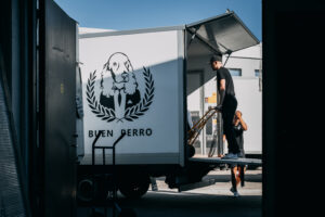 Flyttfirma Höllviken Buen Perro Transport AB